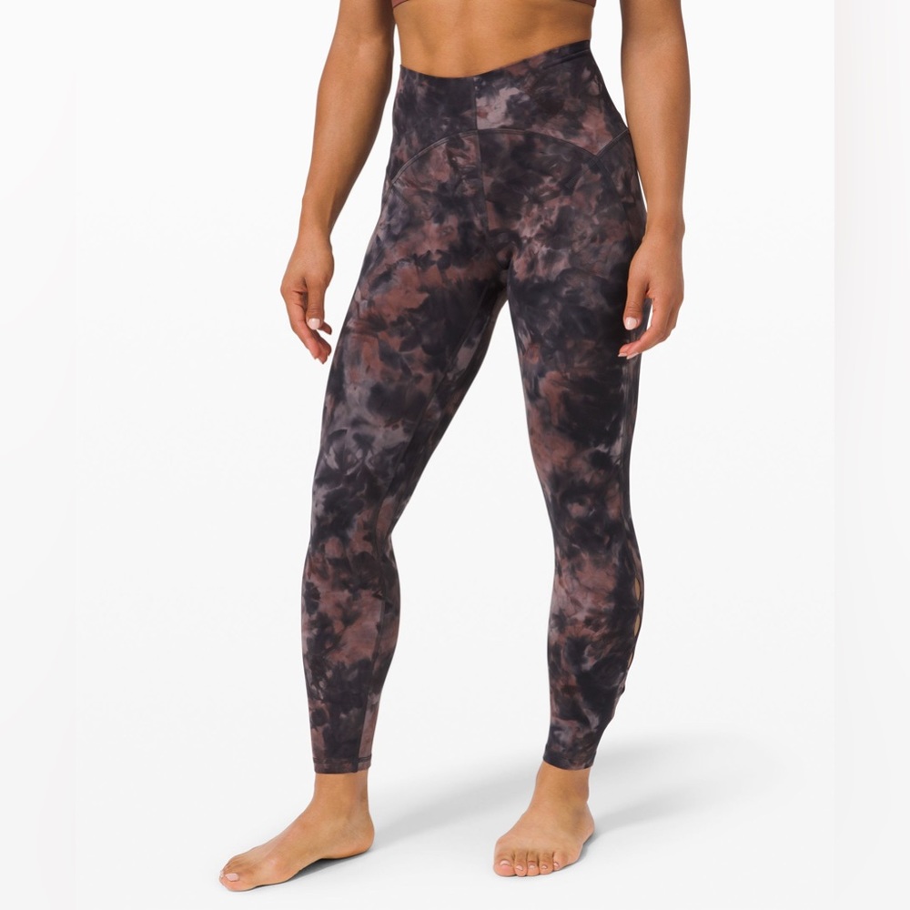 Lululemon Unlimited High-Rise Tight 25” Diamond Dye with Keyhole Detail Size 6